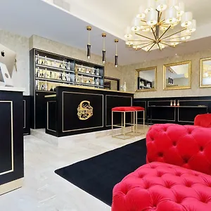 Spanish Diamond Luxury & Jacuzzi Πανσιόν